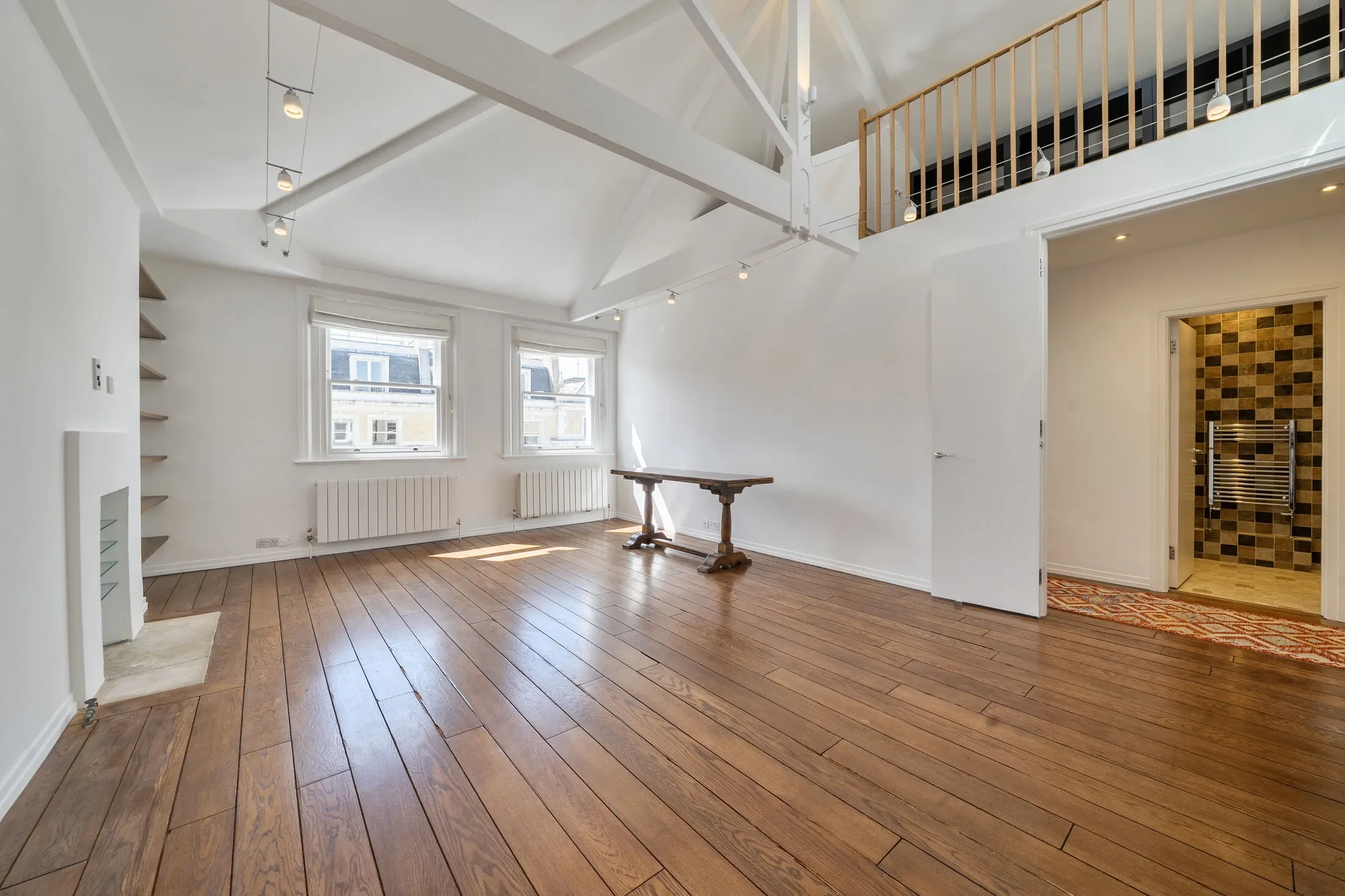 Flat De Vere Gardens in Greater London