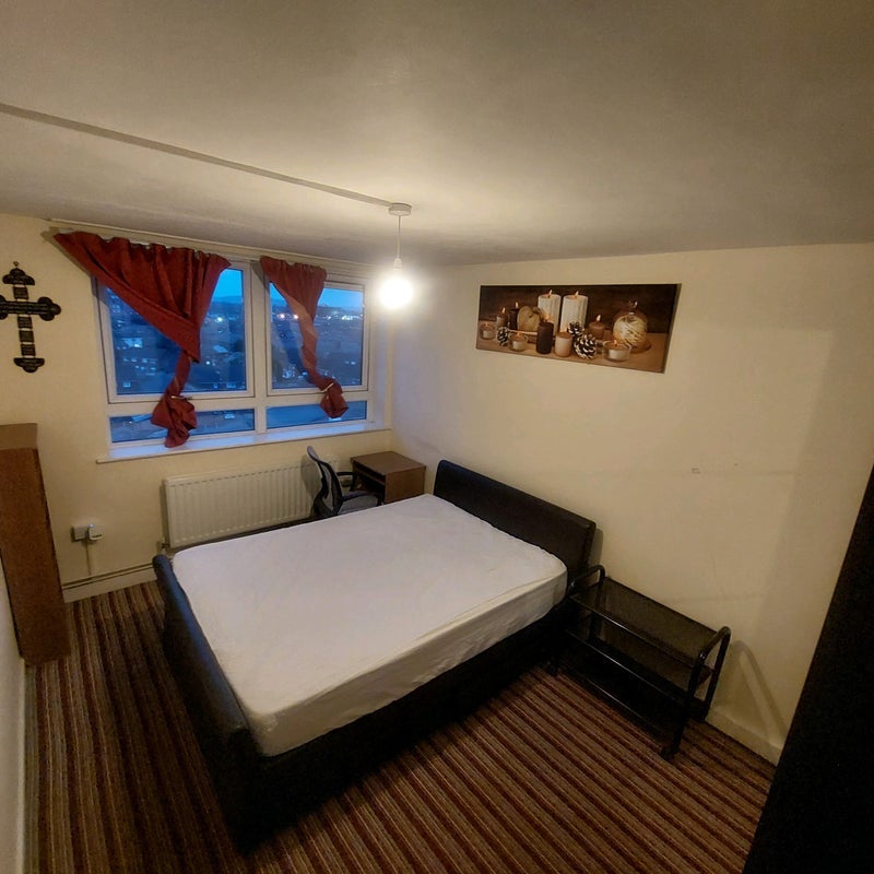 Room Gunson Street in Manchester