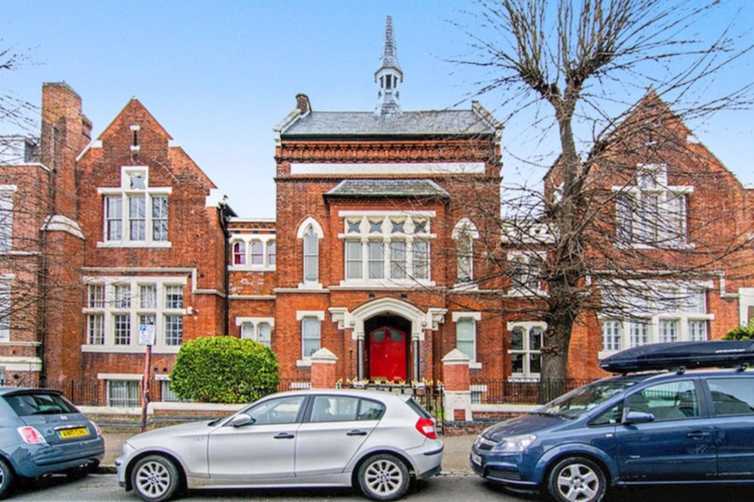 Flat Devonshire Drive in Greater London