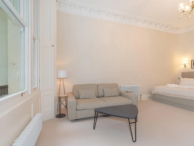 Flat Rutland Gate in City of Westminster