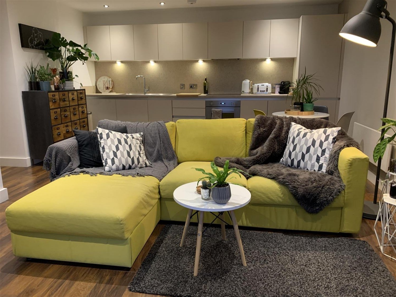 Flat Ordsall Lane in Salford