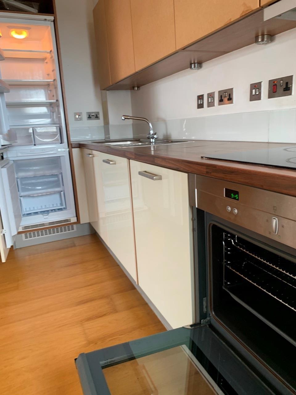 Flat Larden Road in Greater London
