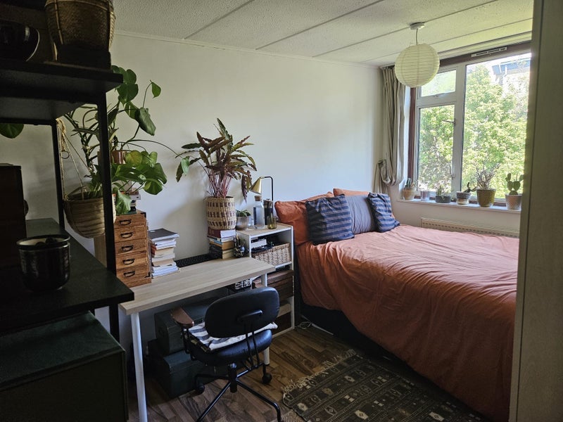 Room Pulford Road in Greater London