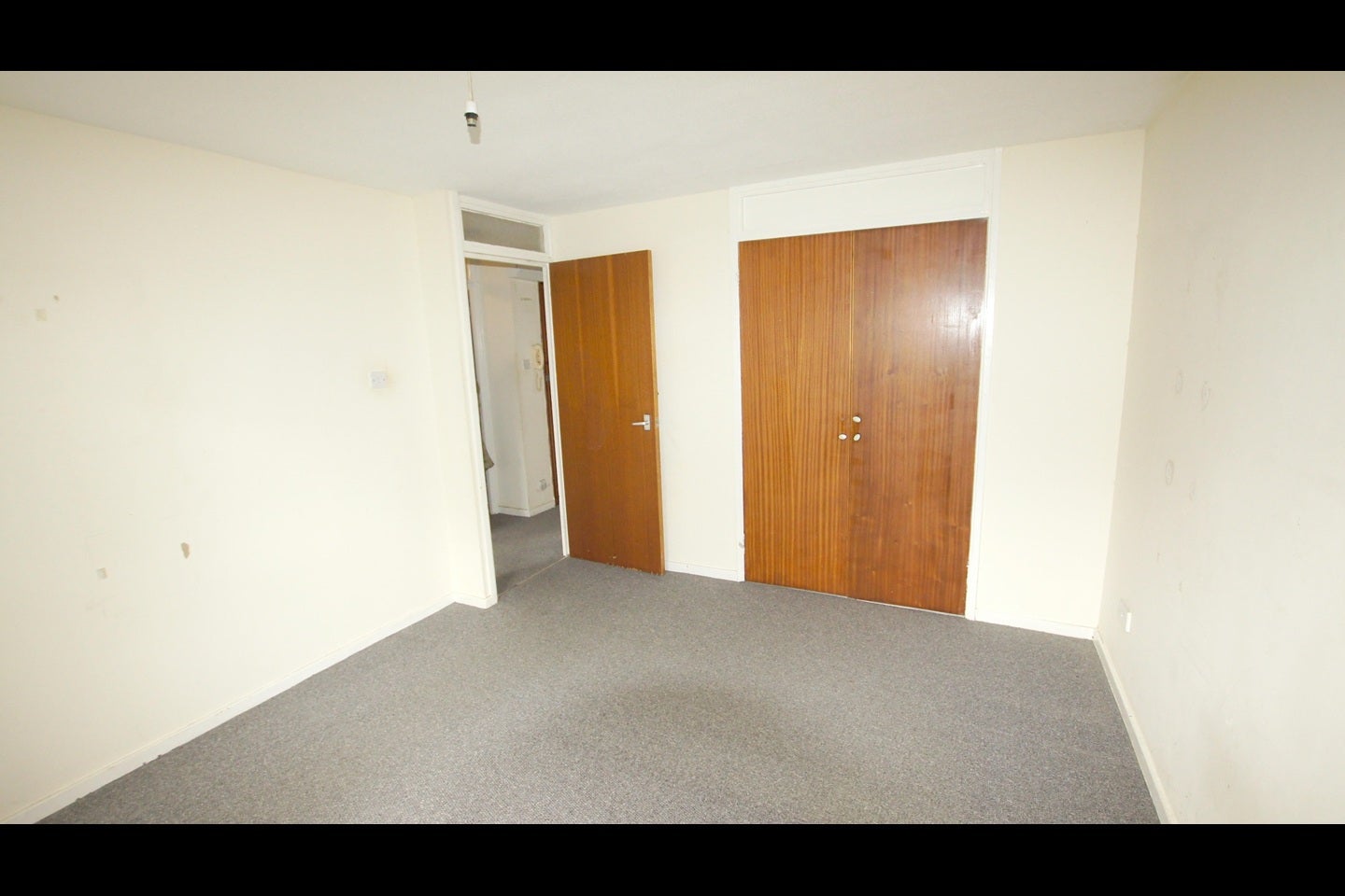 Flat Orwell Road in Greater London
