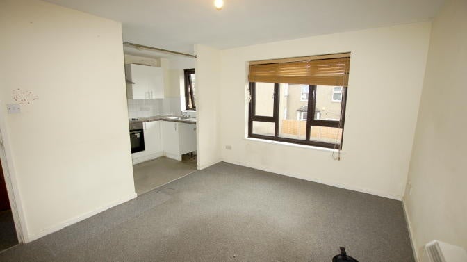 Flat Orwell Road in Greater London