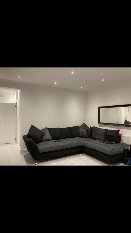 Room Norfolk Avenue in Greater London