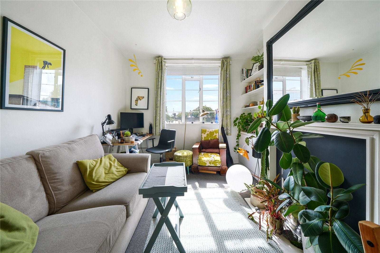 Flat Pentonville Road in Greater London