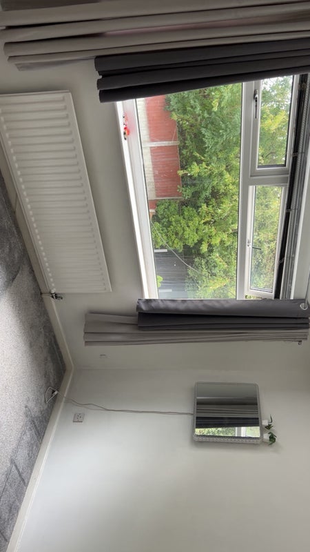 Room Delta Close in Royton