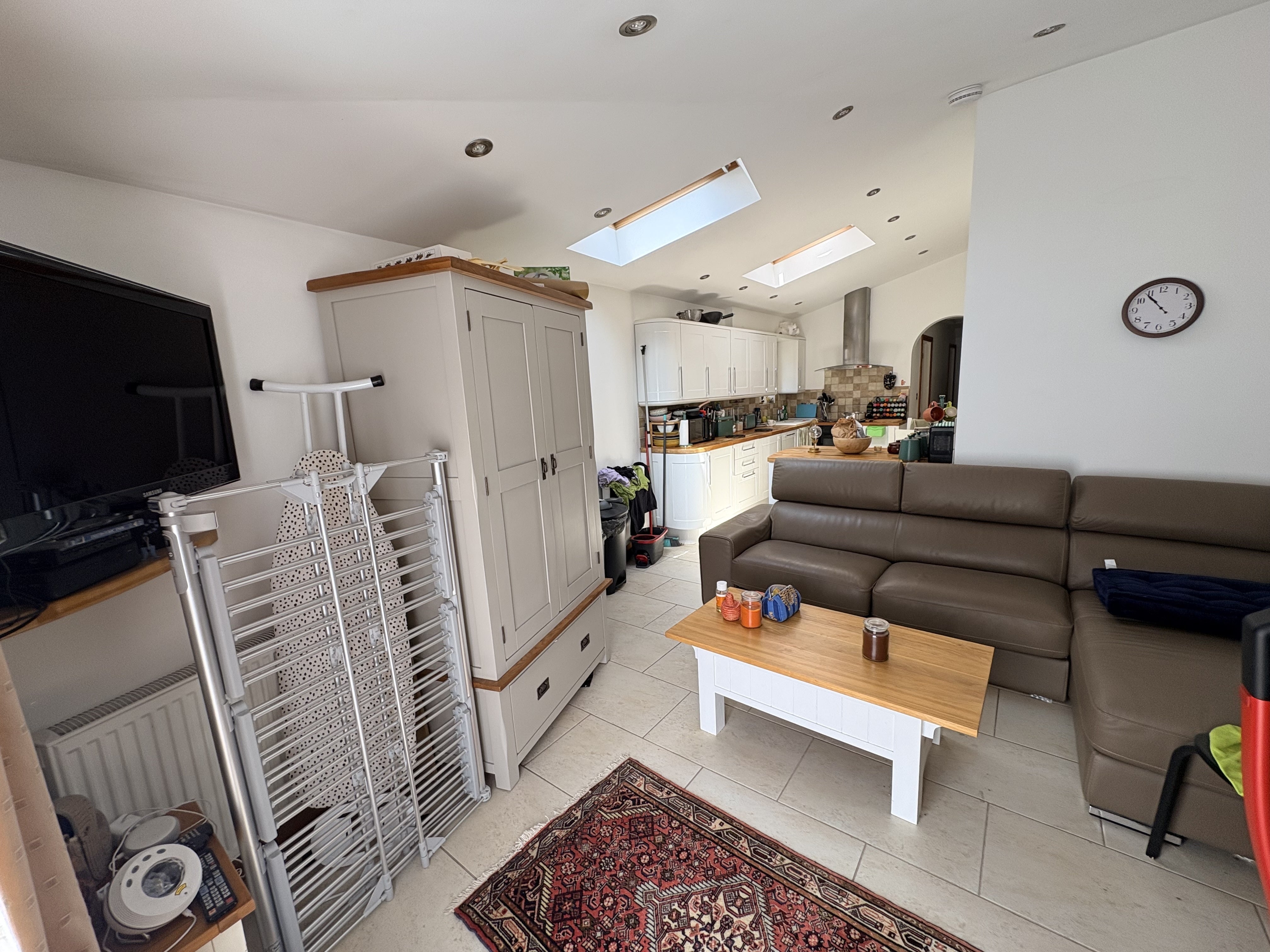Flat Holmdale Road in Bristol