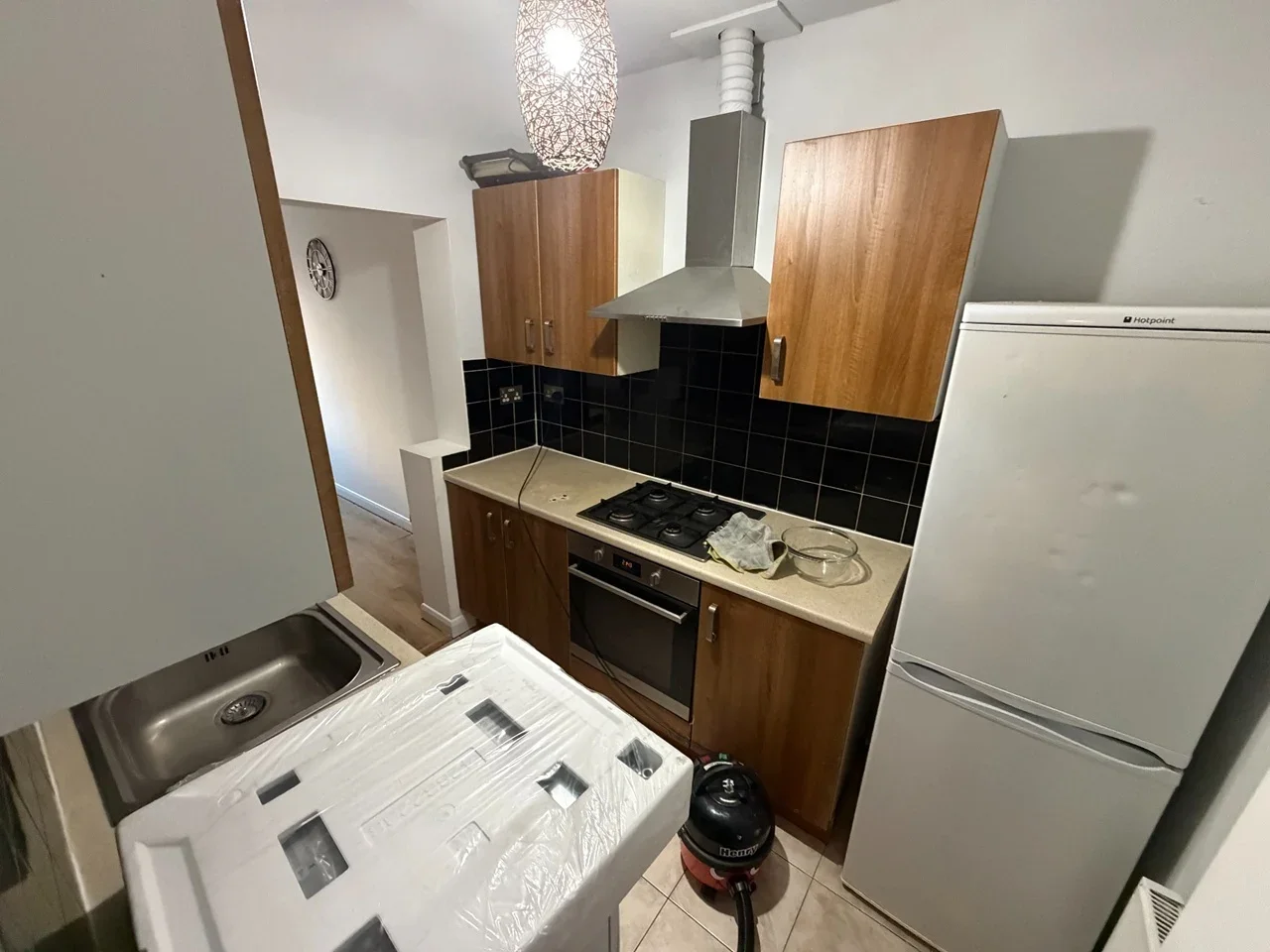 Flat Harlington Road West in Greater London