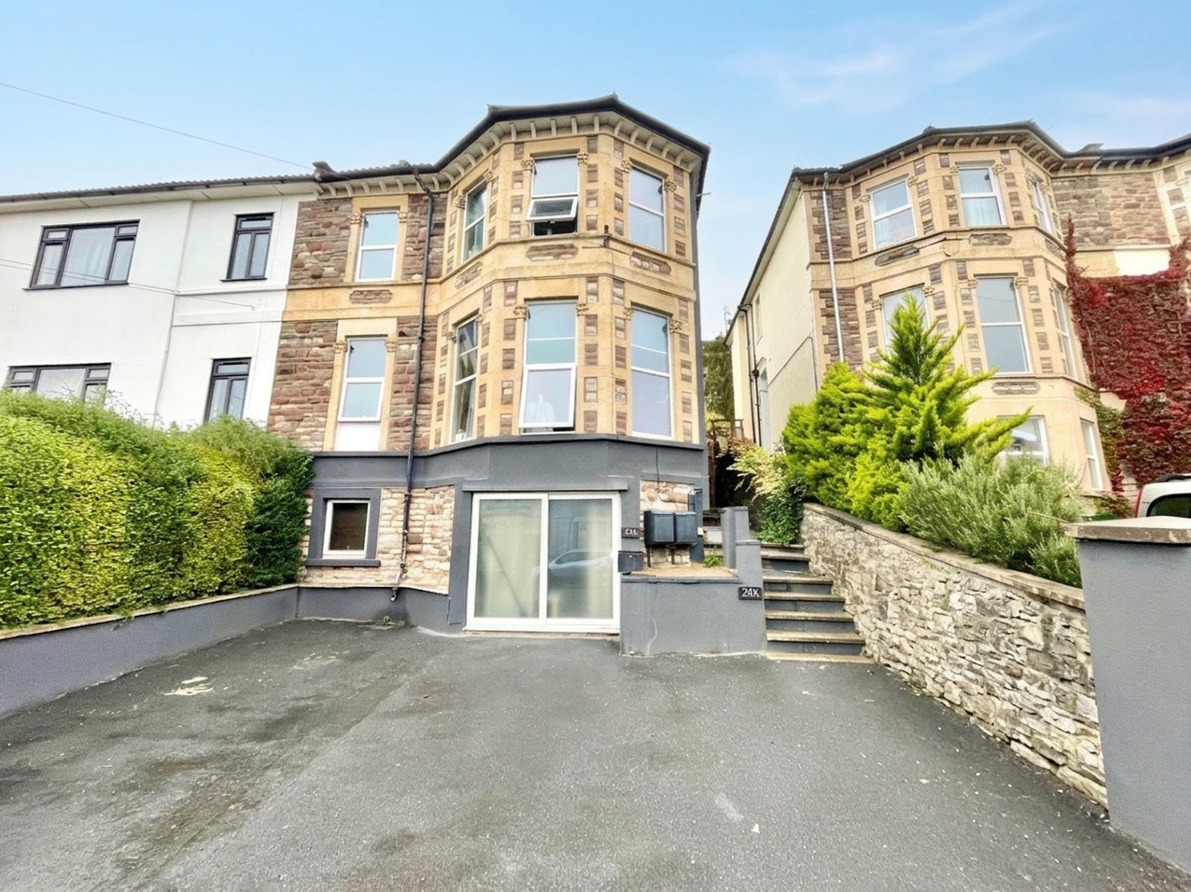 House Cromwell Road in Bristol