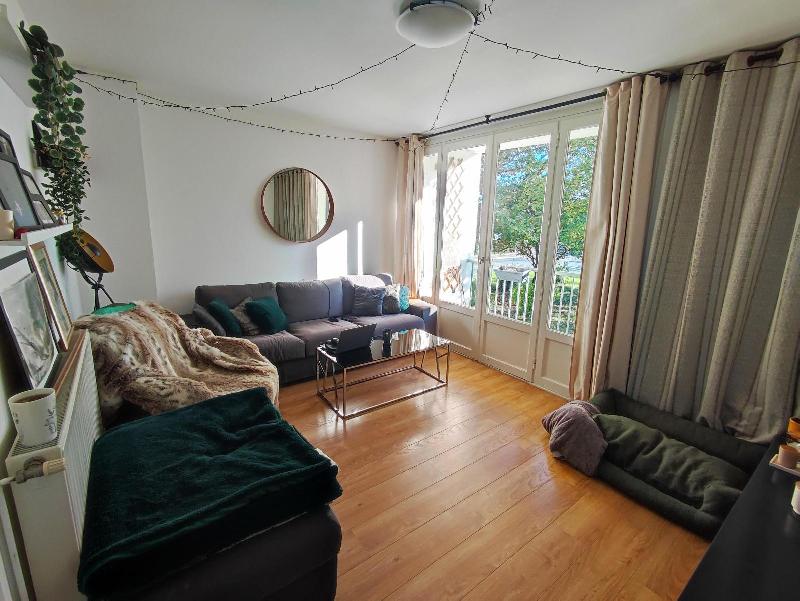 Flat Rue Jean Zubieta in Talence