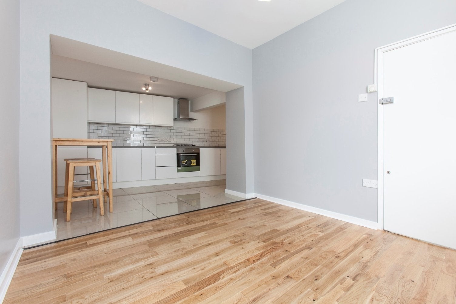 Flat Chevening Road in Greater London