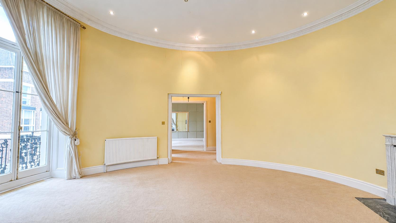 Flat Hyde Park Square in City of Westminster