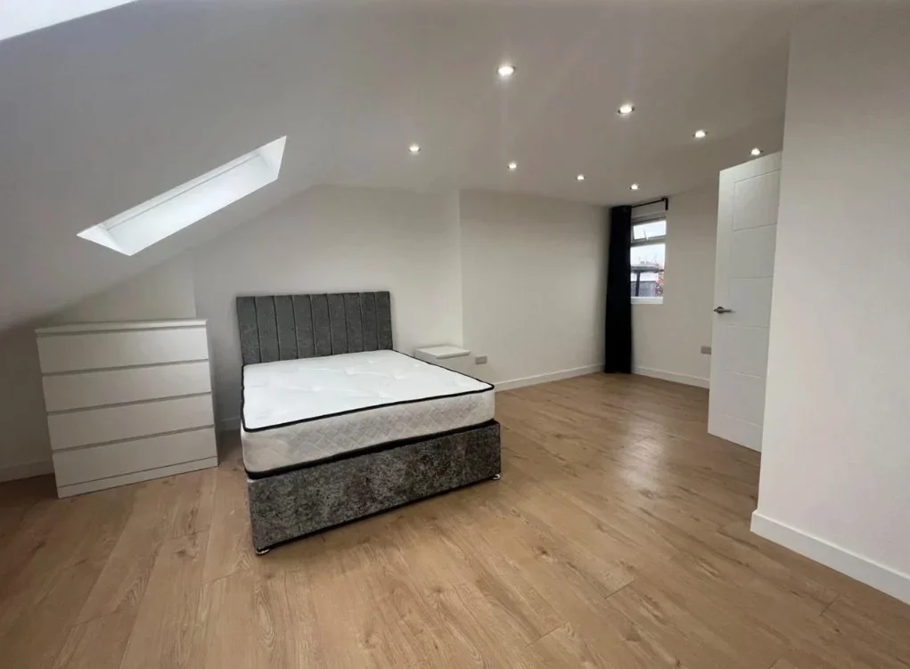 Room Copleston Road in Greater London
