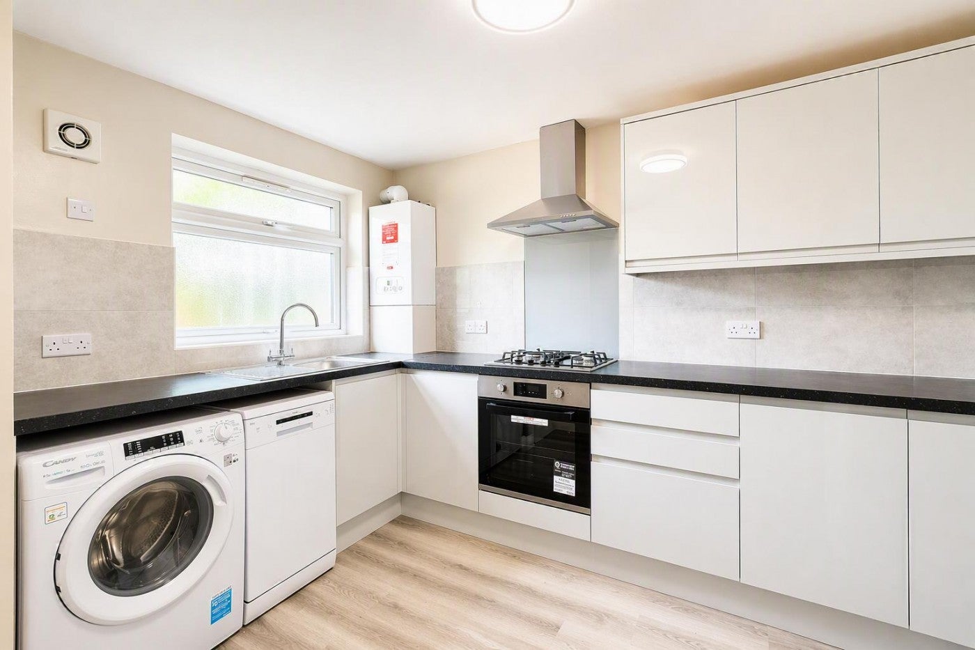 Flat Great West Road in Greater London