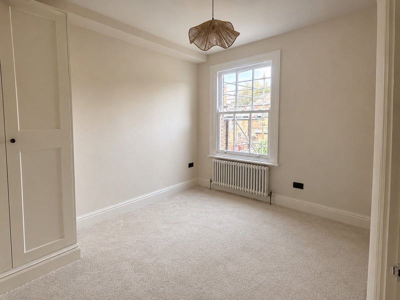Room Droop Street in City of Westminster