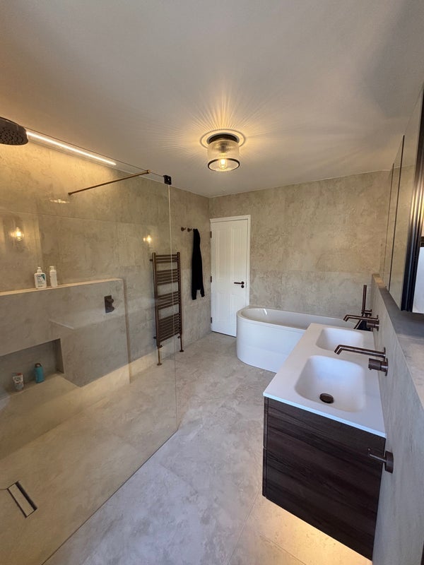 Room Droop Street in City of Westminster