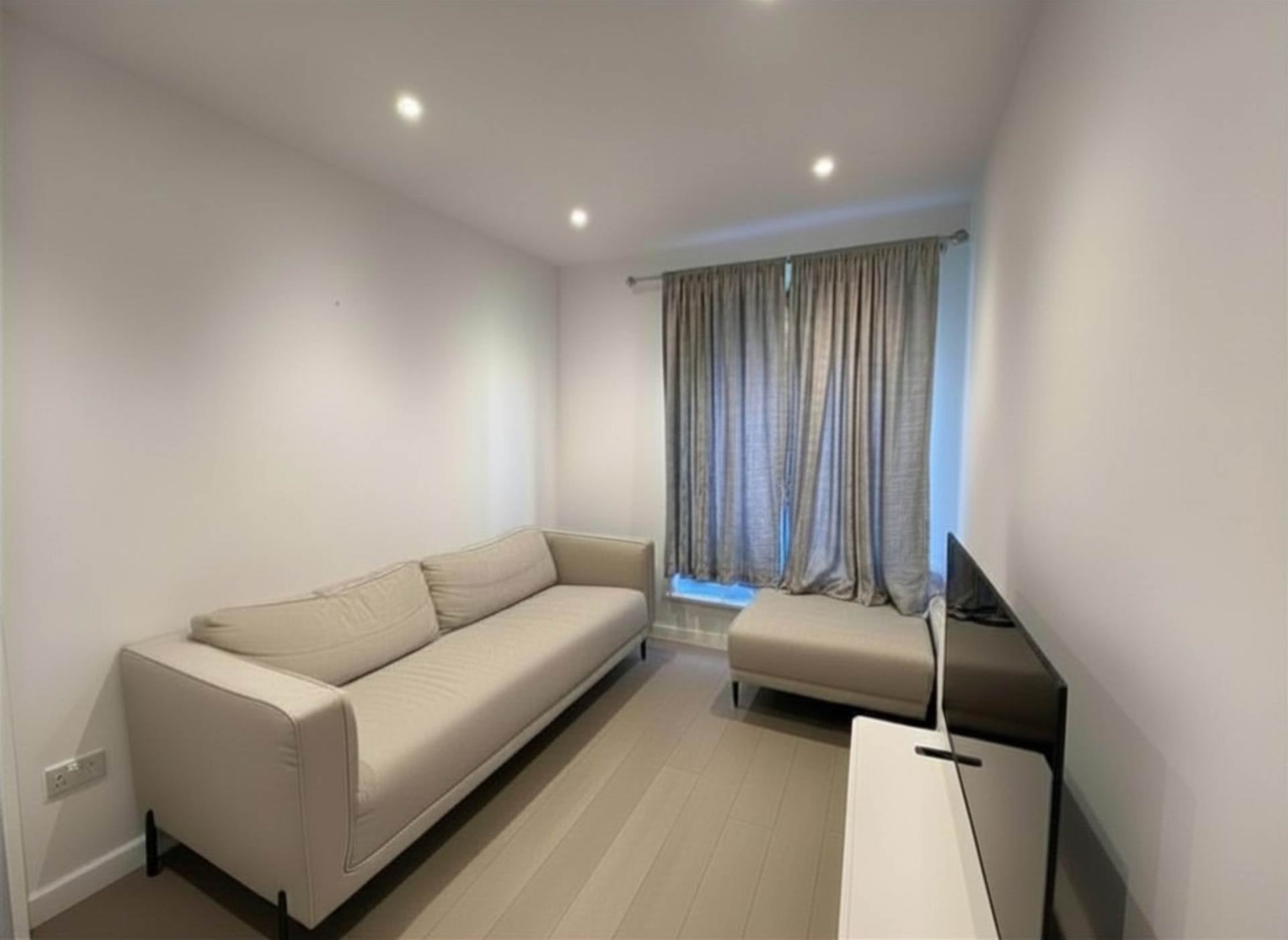 Flat Hubert Road in Brentwood