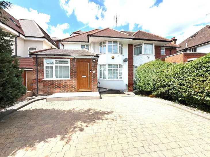 House Wayside in Greater London