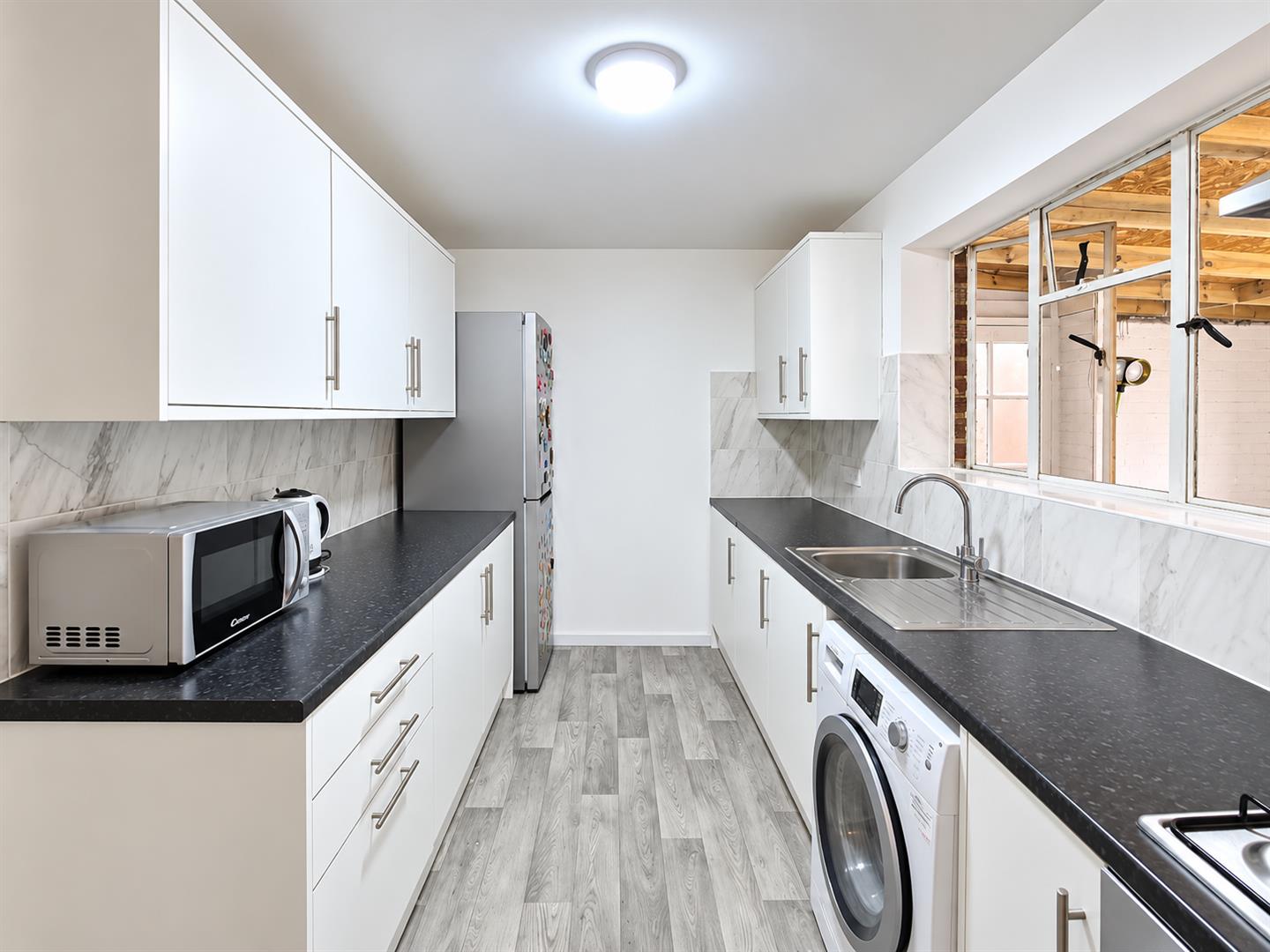 House Cygnet Avenue in Greater London
