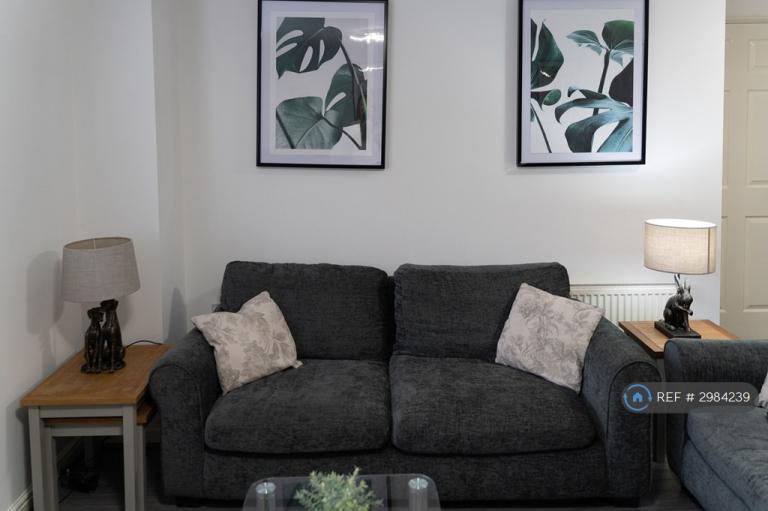 Flat Hatfield Close in Corby