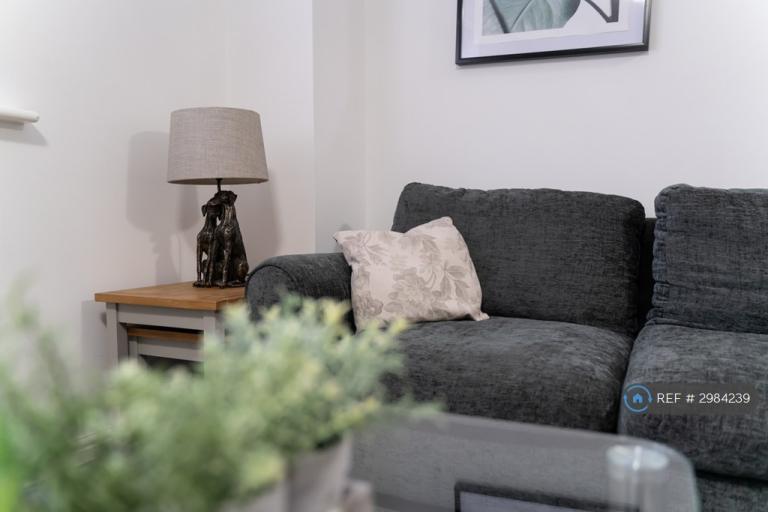 Flat Hatfield Close in Corby