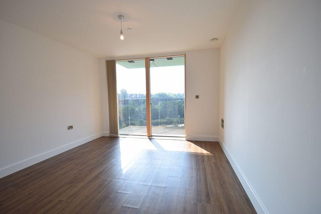 Flat Jerrard Street in Greater London