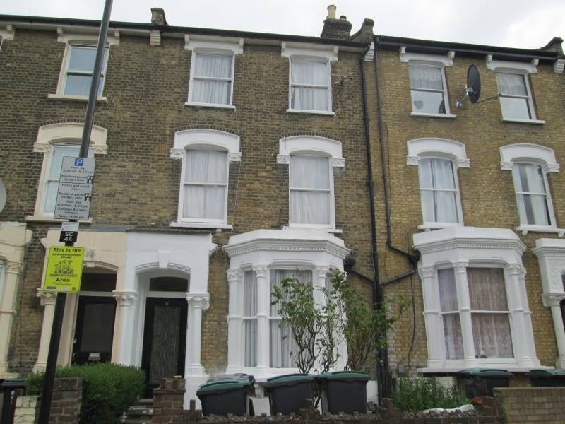 Flat Scarborough Road in Greater London