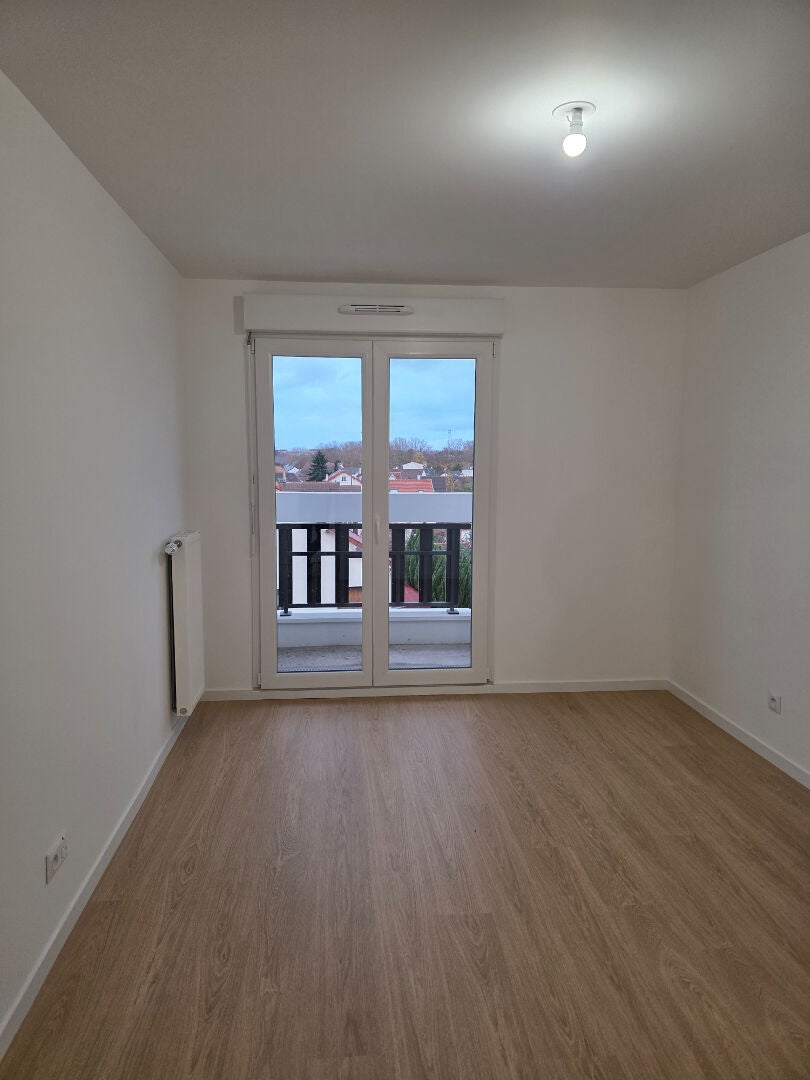 Flat Avenue de Suffren in Le Blanc-Mesnil