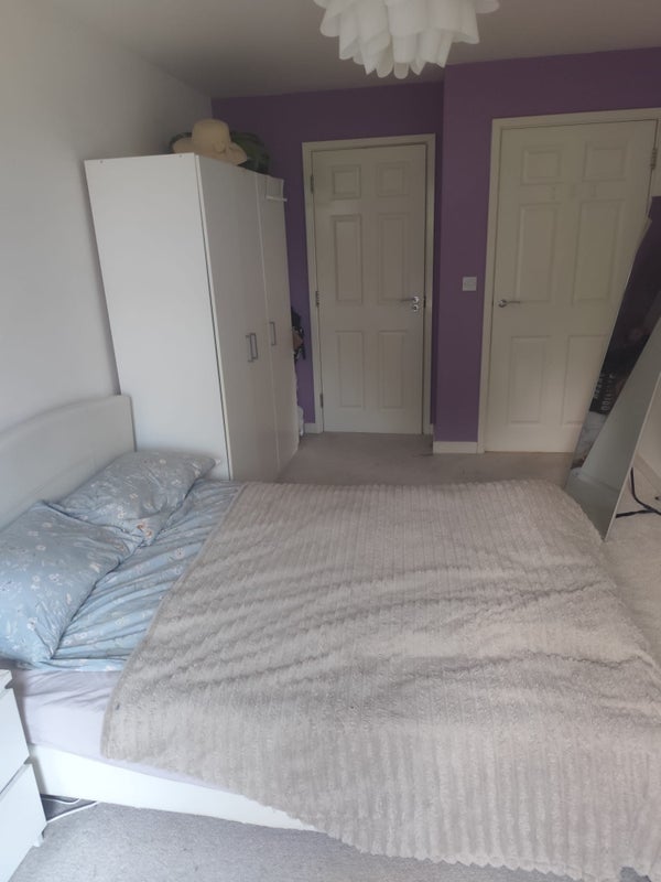 Room Turner Street in Greater London