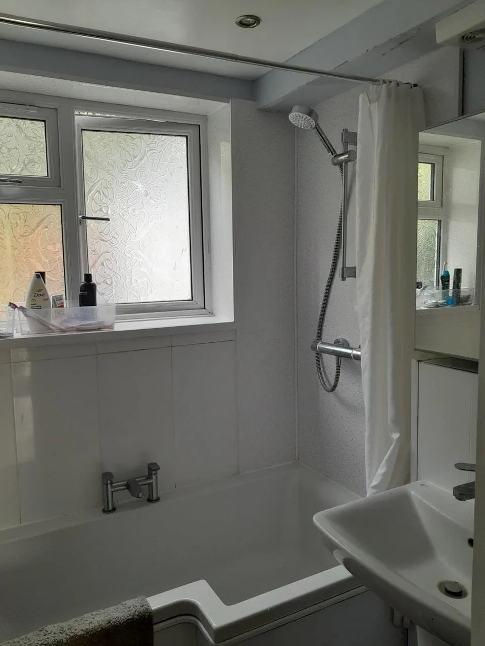 Room Lyme Farm Road in Greater London