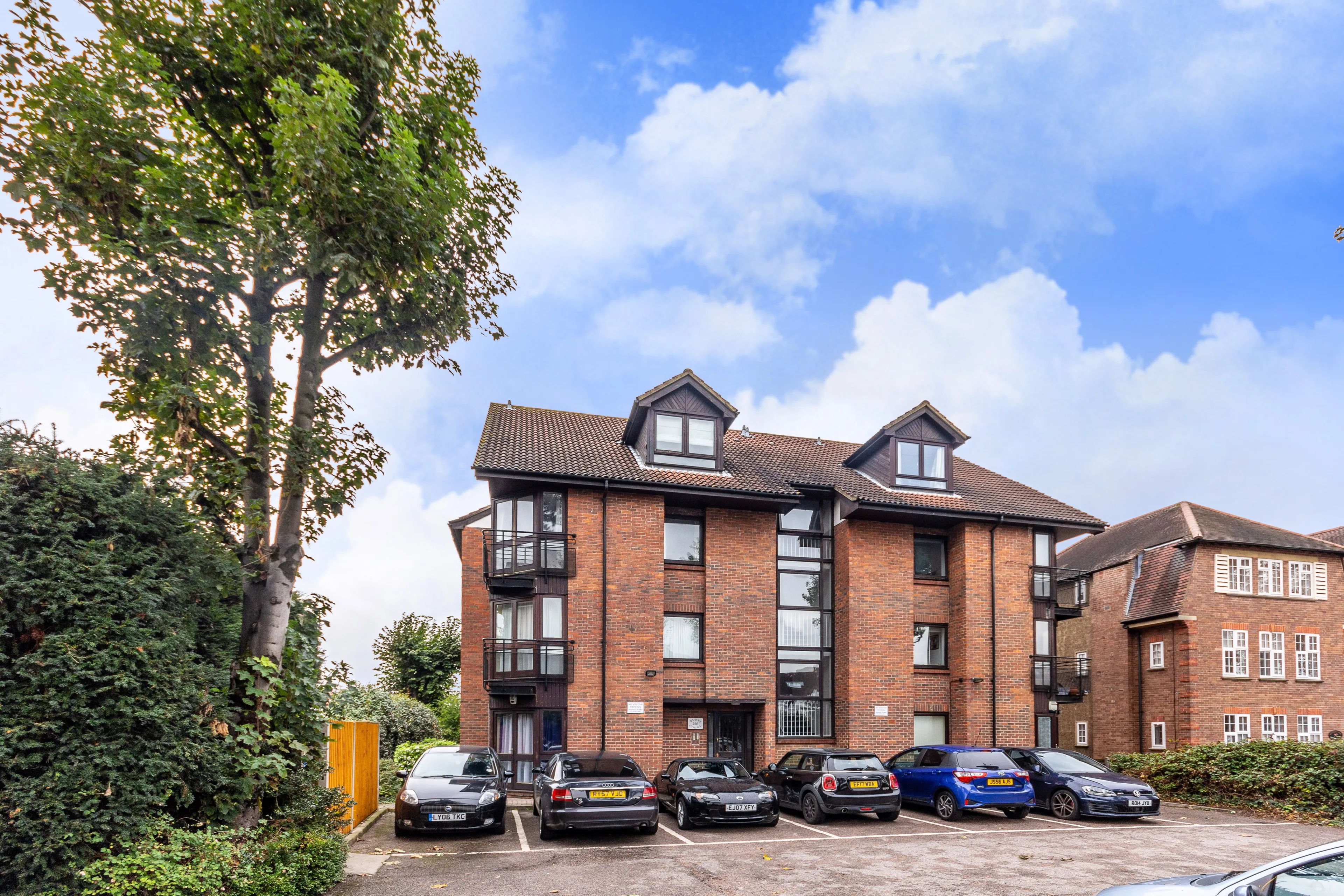 Flat Croydon Road in Greater London