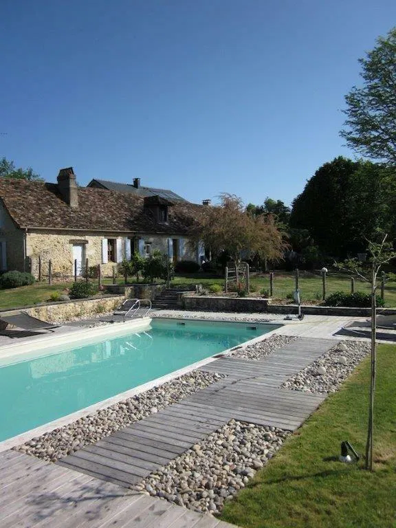 Room Impasse de Pouyalou in Eyraud-Crempse-Maurens