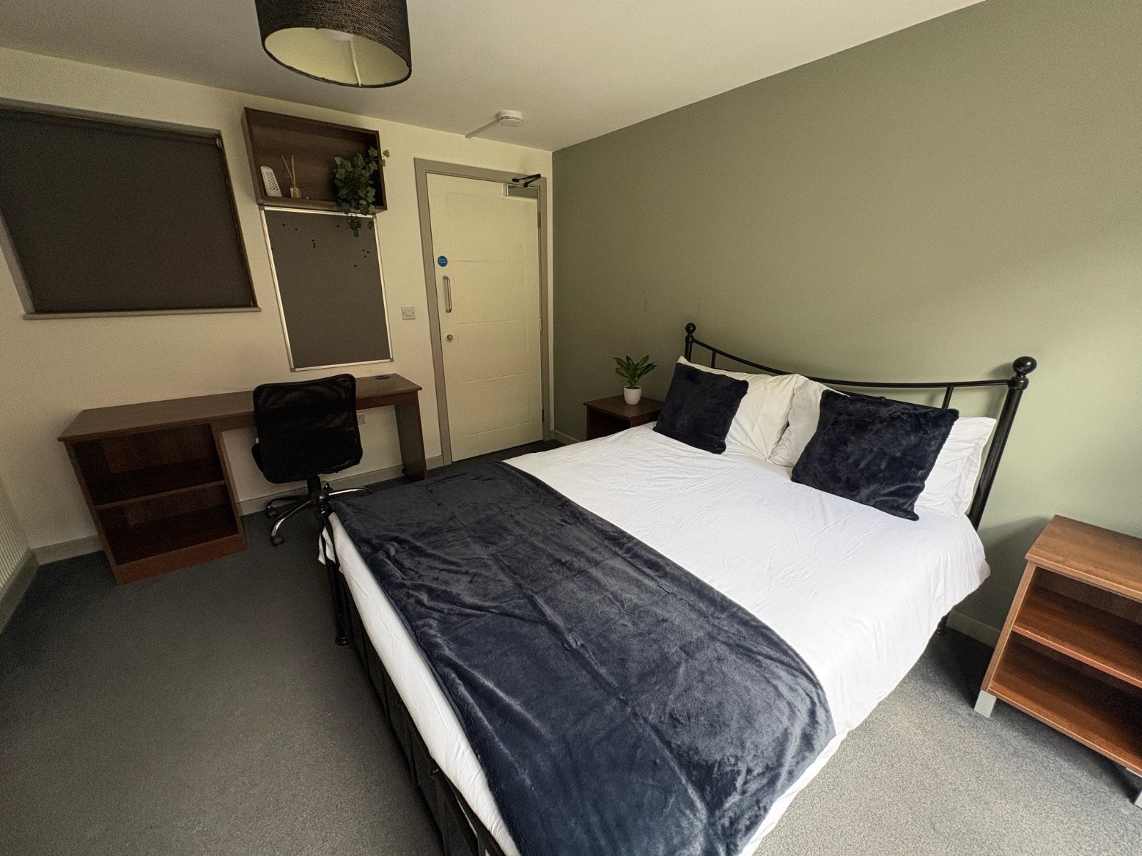 Room Green Lane in Sheffield