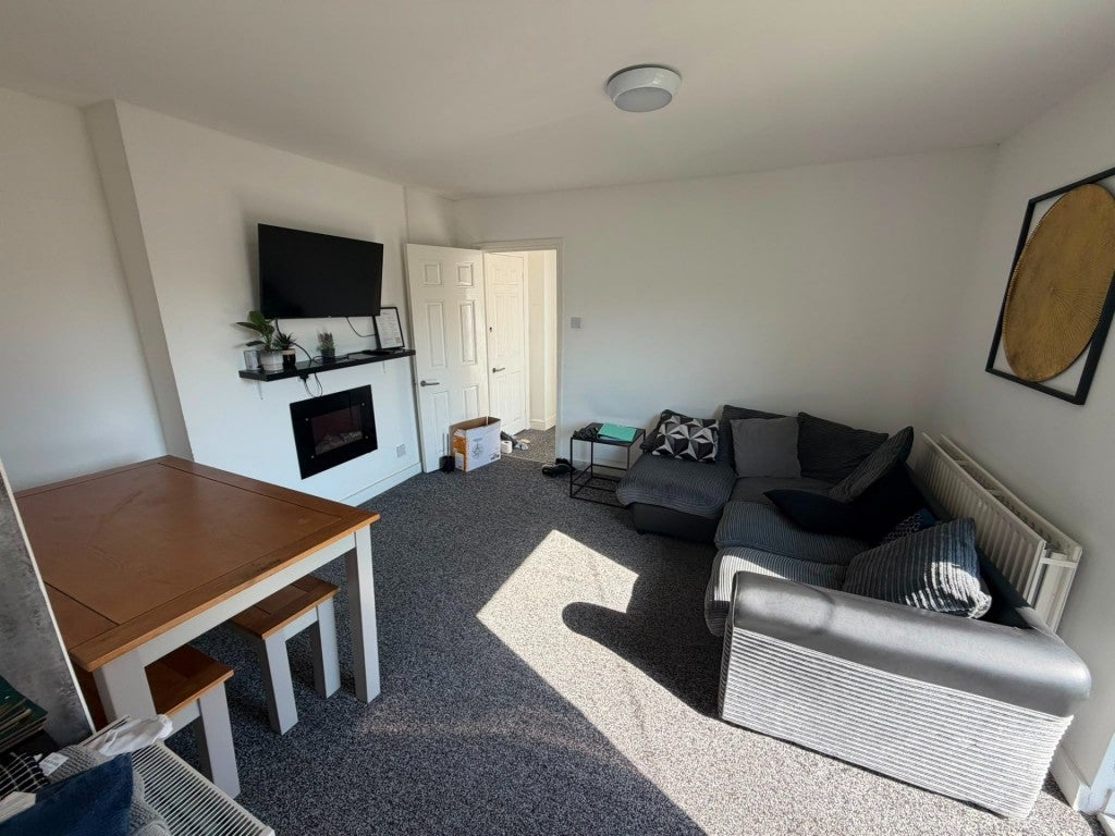 Flat Capel Road in Watford