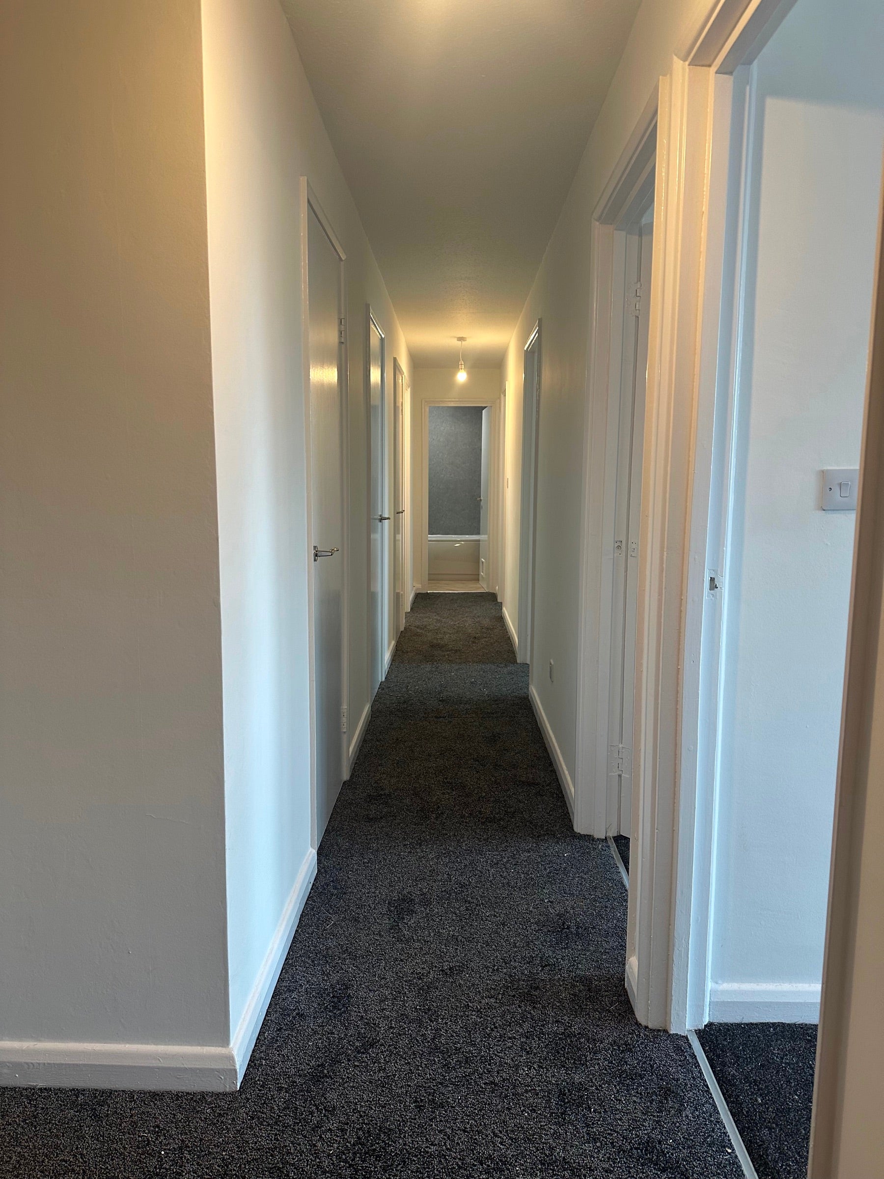 Flat Kenelm Court in Coventry