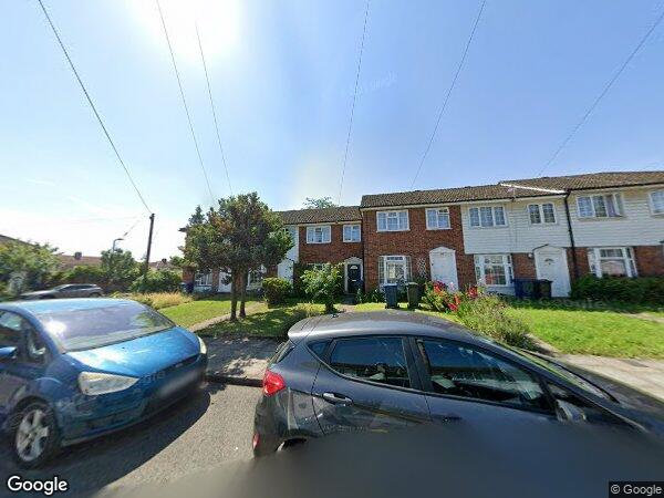 House Bassett Way in Greater London