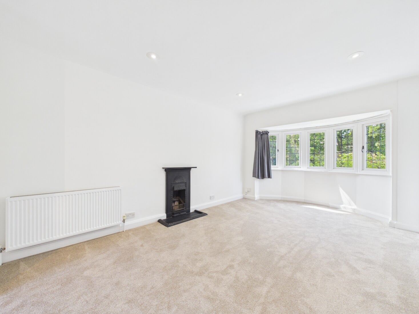 Flat Warwick Road in Metropolitan Borough of Solihull