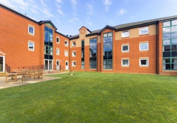 Flat Spiceball Park Road in Cherwell District