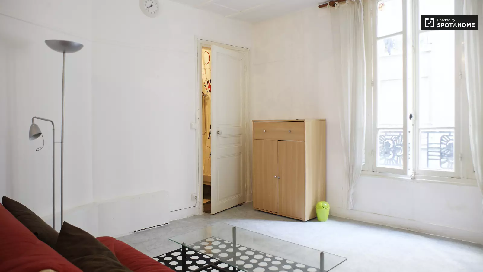 Appartement Rue de l'Abbé Groult à Paris