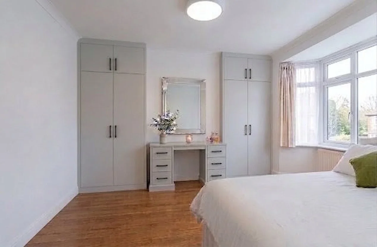 Room Windmill Lane in Greater London