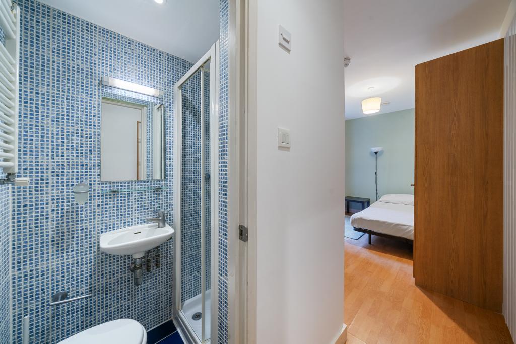 Flat Fairholme Road in Greater London