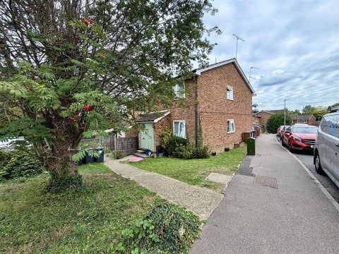 Flat Yukon Road in Broxbourne
