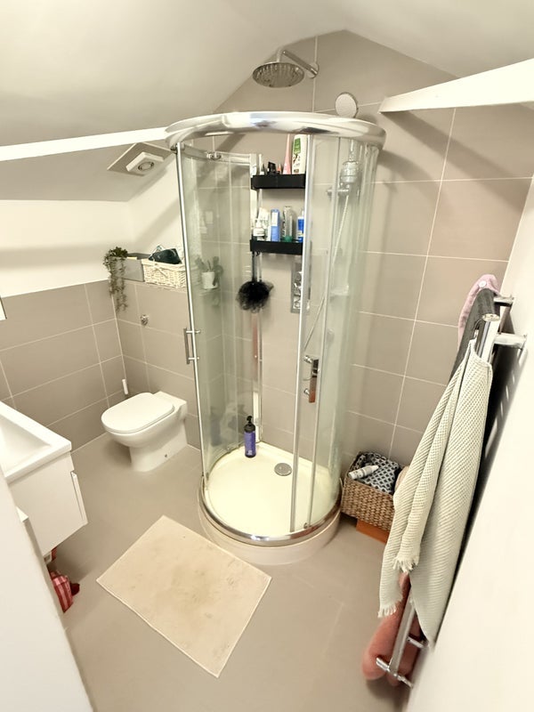 Room Tyssen Street in Greater London