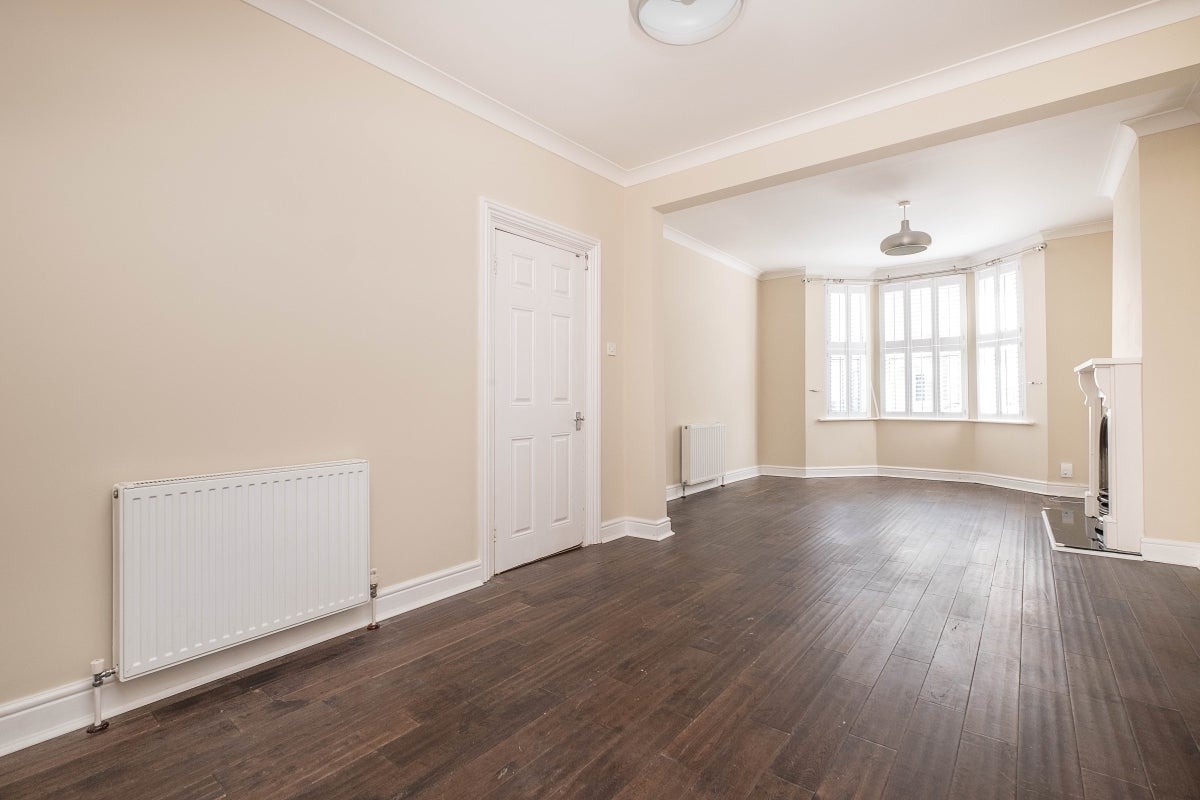 House Caversham Road in Greater London