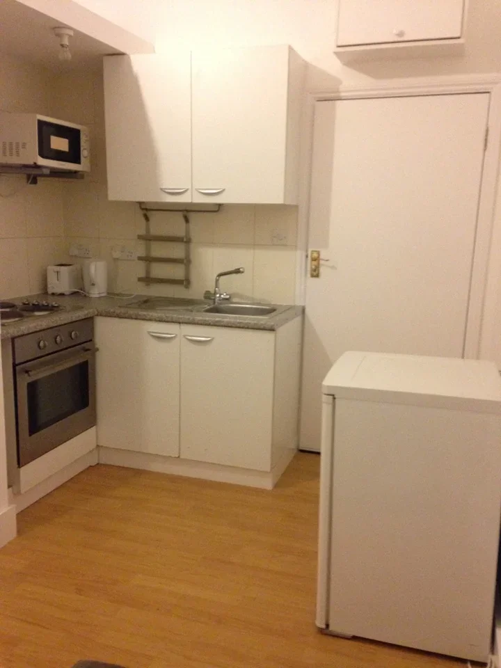 Flat Talgarth Road in Greater London