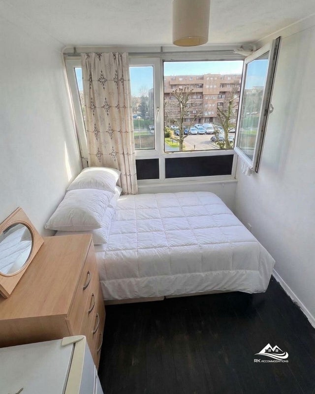 Room Benwick Close in Greater London