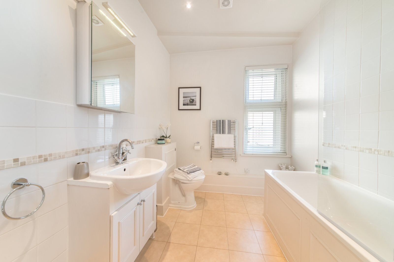 Flat Ebury Street in City of Westminster