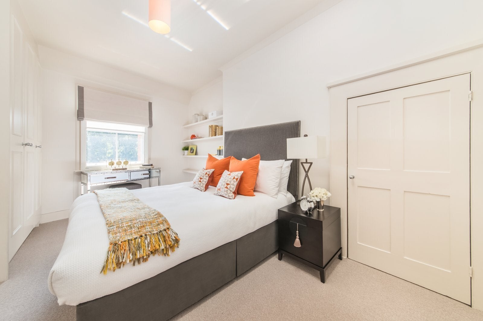 Flat Ebury Street in City of Westminster